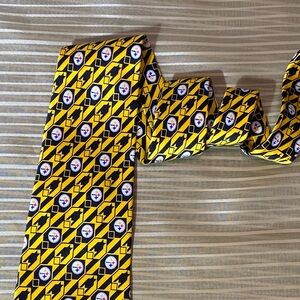 NFL Pittsburgh Steelers Black and Yellow Silk Tie